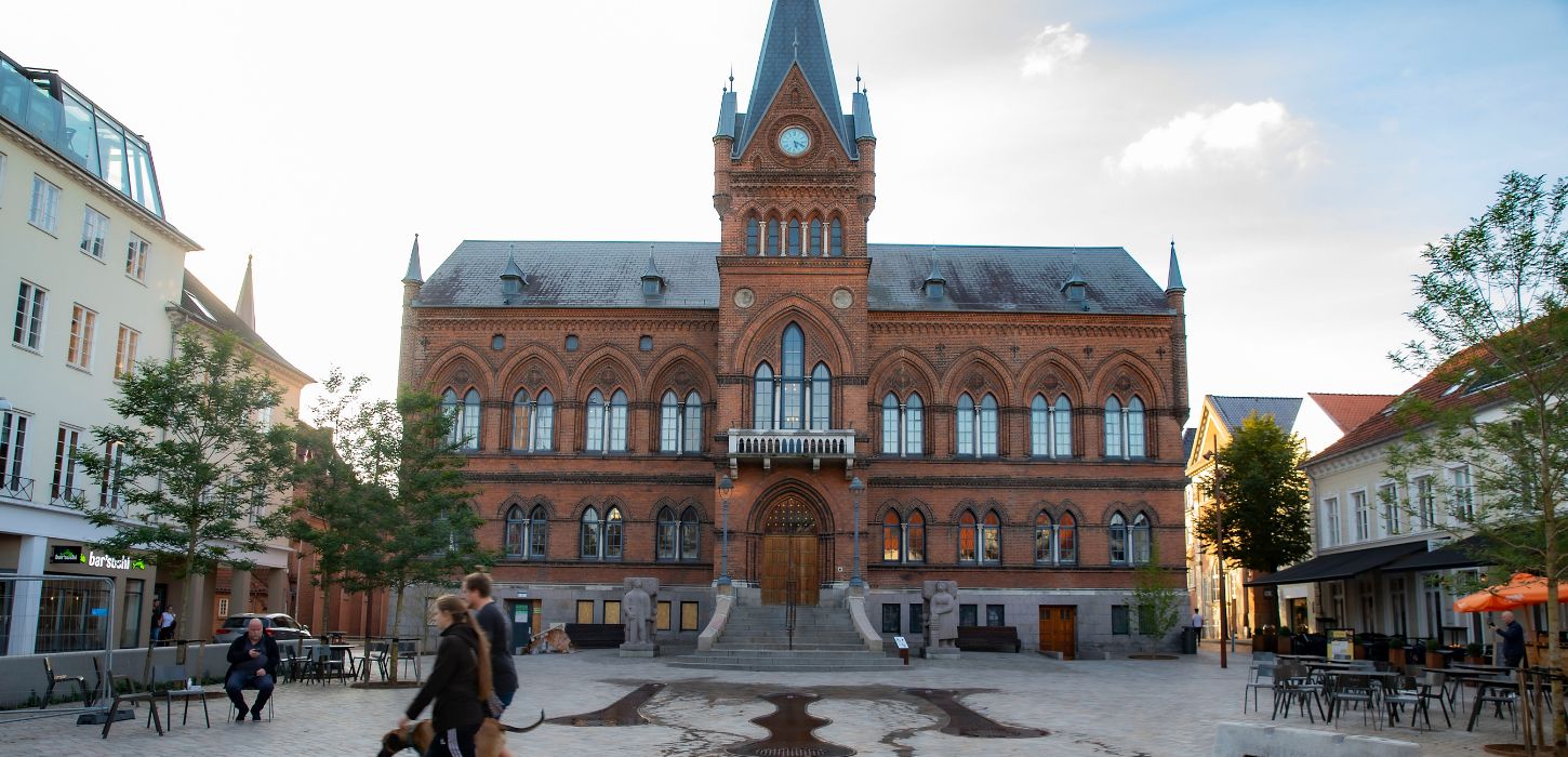 Das Rathaus und Rathausplatz in Vejle 