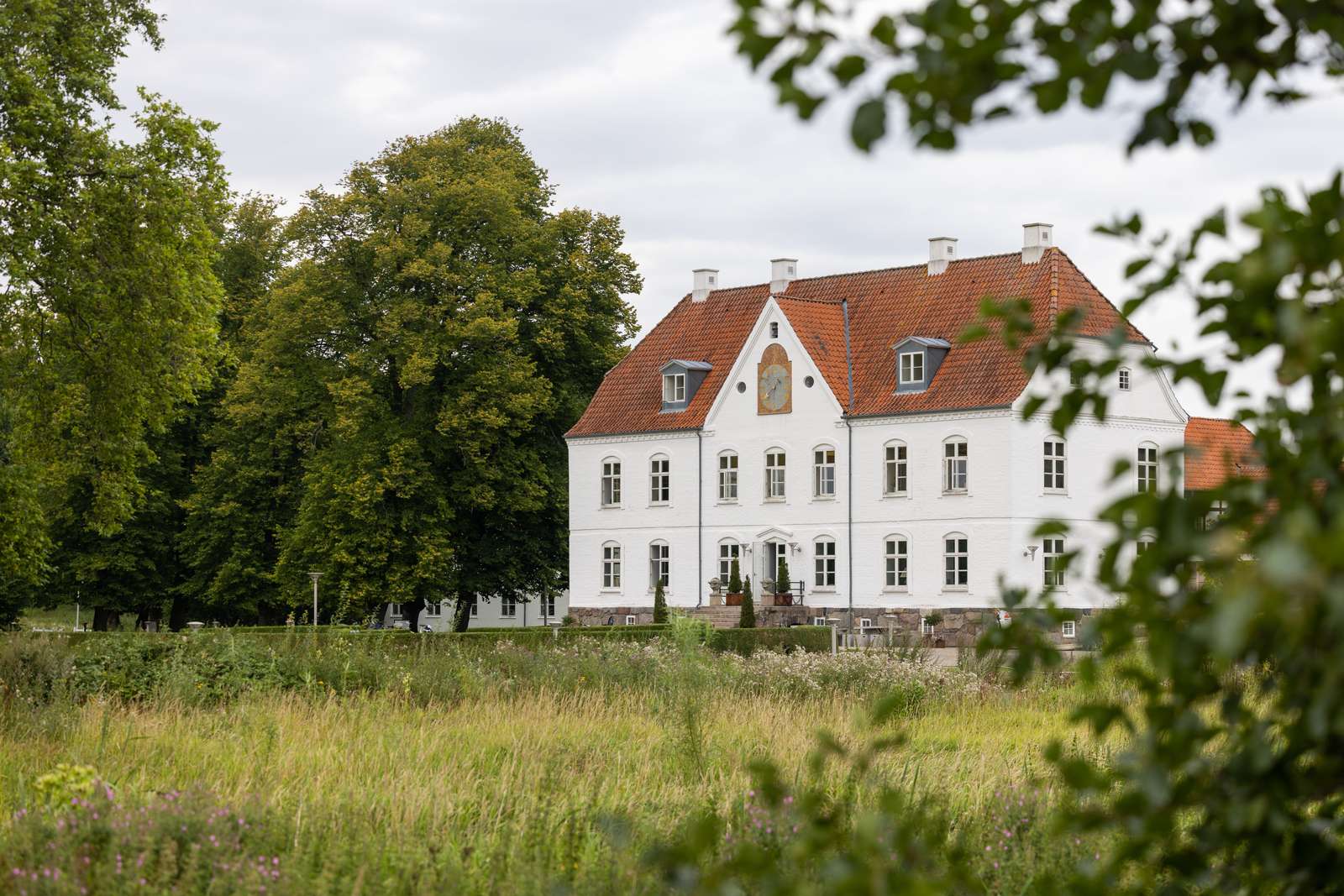 Haraldskær Signatur Hotels hvide hovedgård