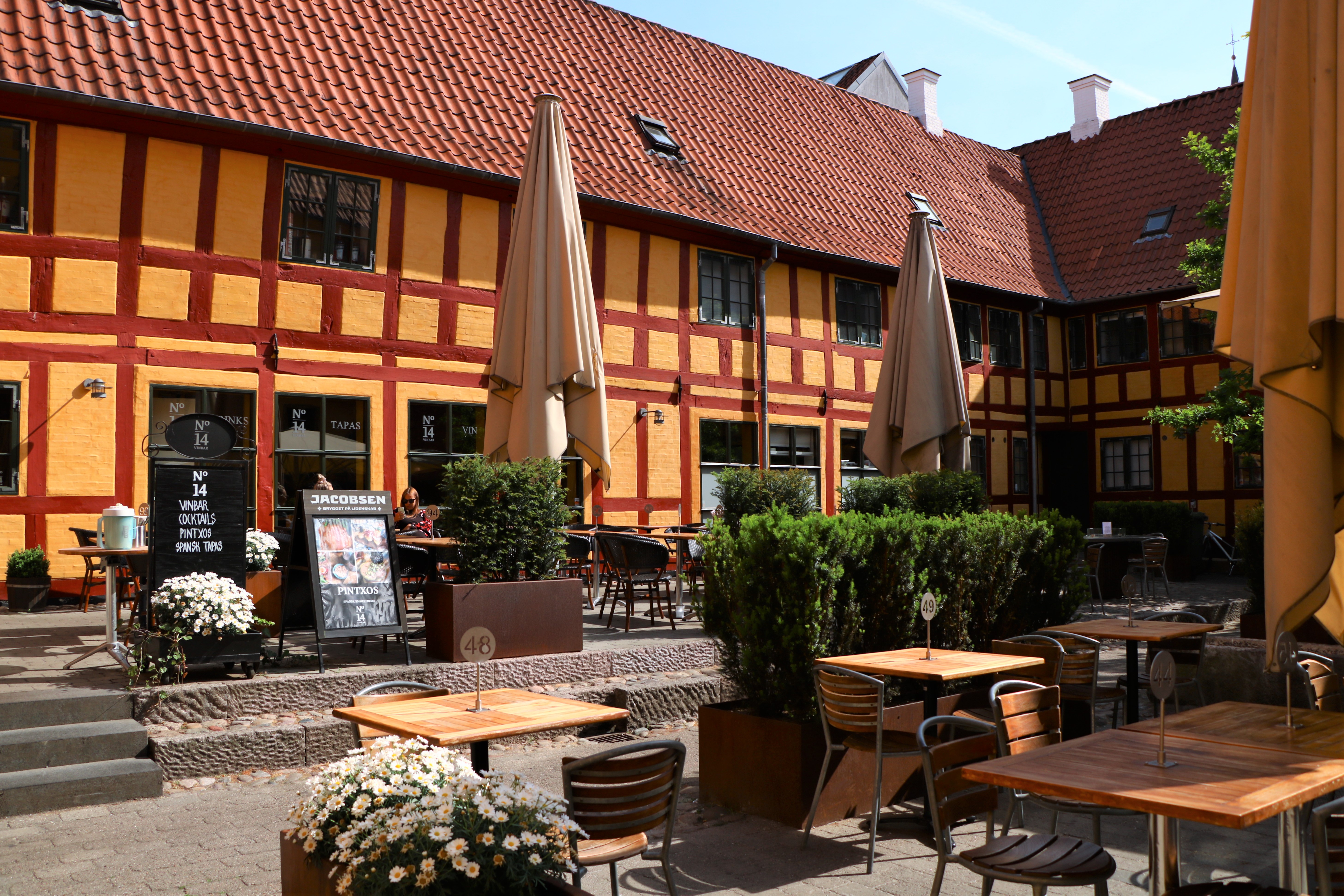 Den Smidtske Gård in Vejle vor Nr. 14 Weinbar