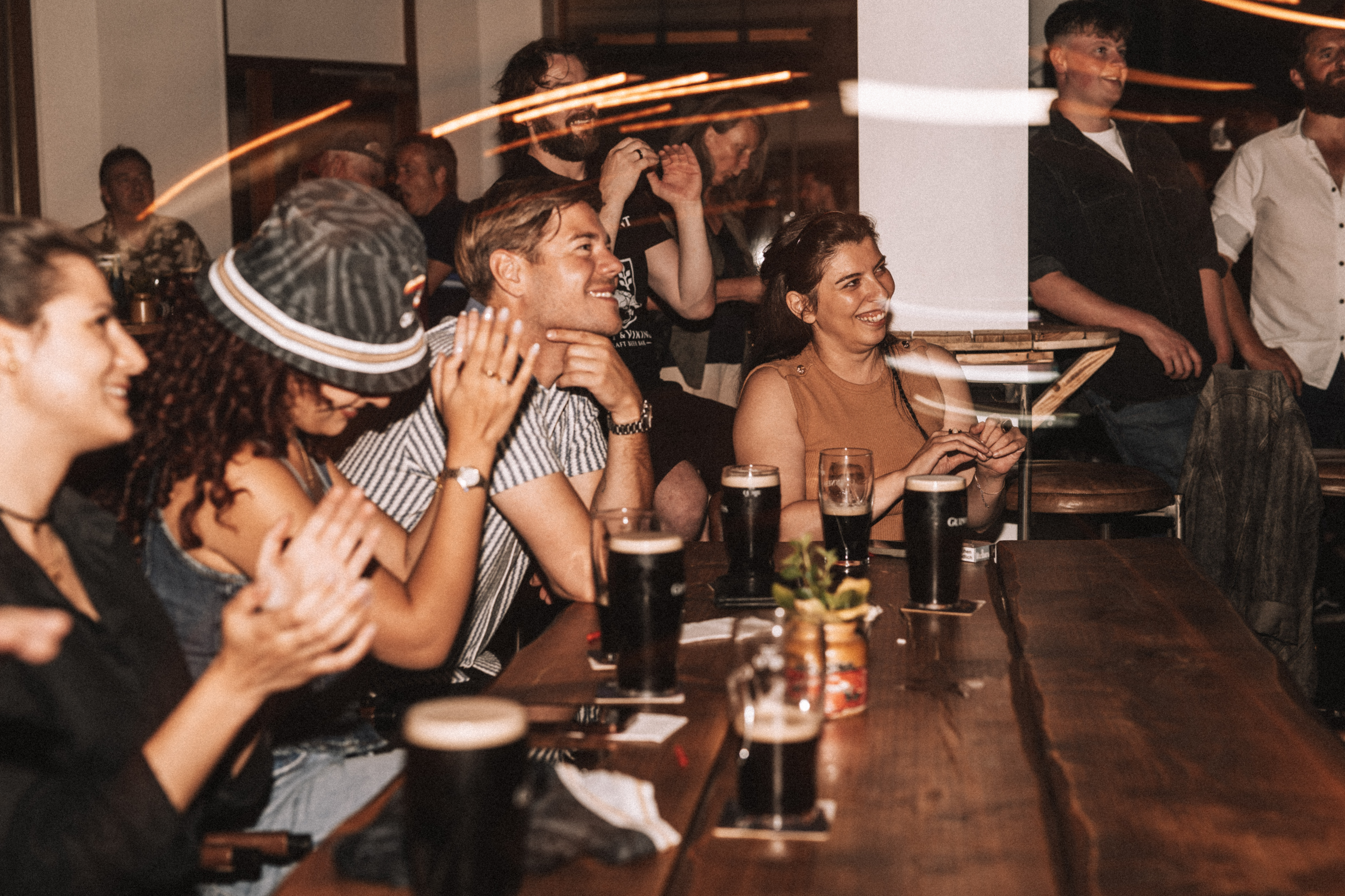 Gute Vibes und festliche Stimmung im Celt & Viking