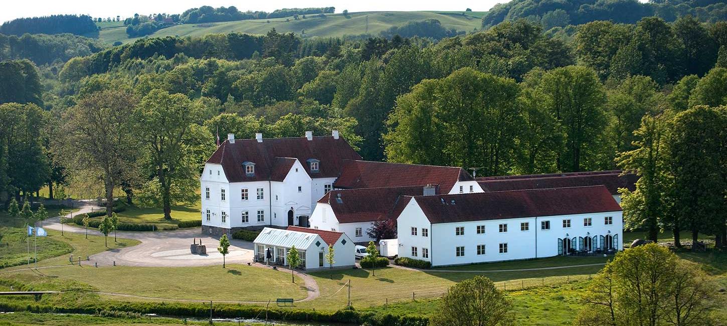 View of Haraldskær Sinatur Hotel and Conference on a summer day