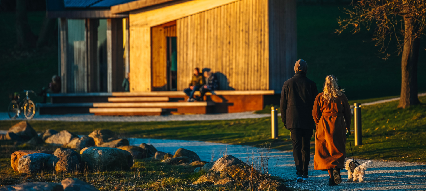 Walk in the spring at Skyttehushaven in the sunset