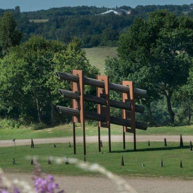 Land art sculpture by Robert Jacobsen - Jean Clareboudt