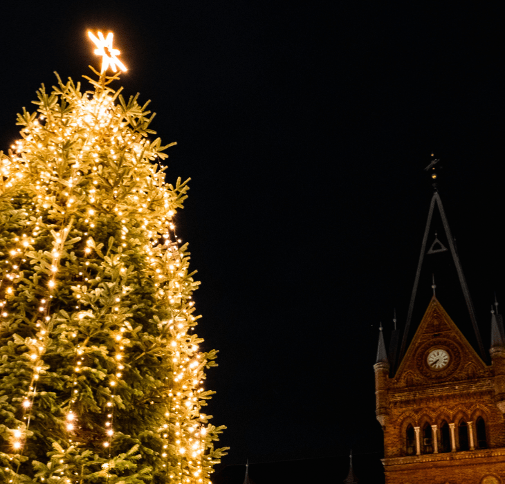 Lights on the Christmas tree at Rådhuspladsen in Vejle
